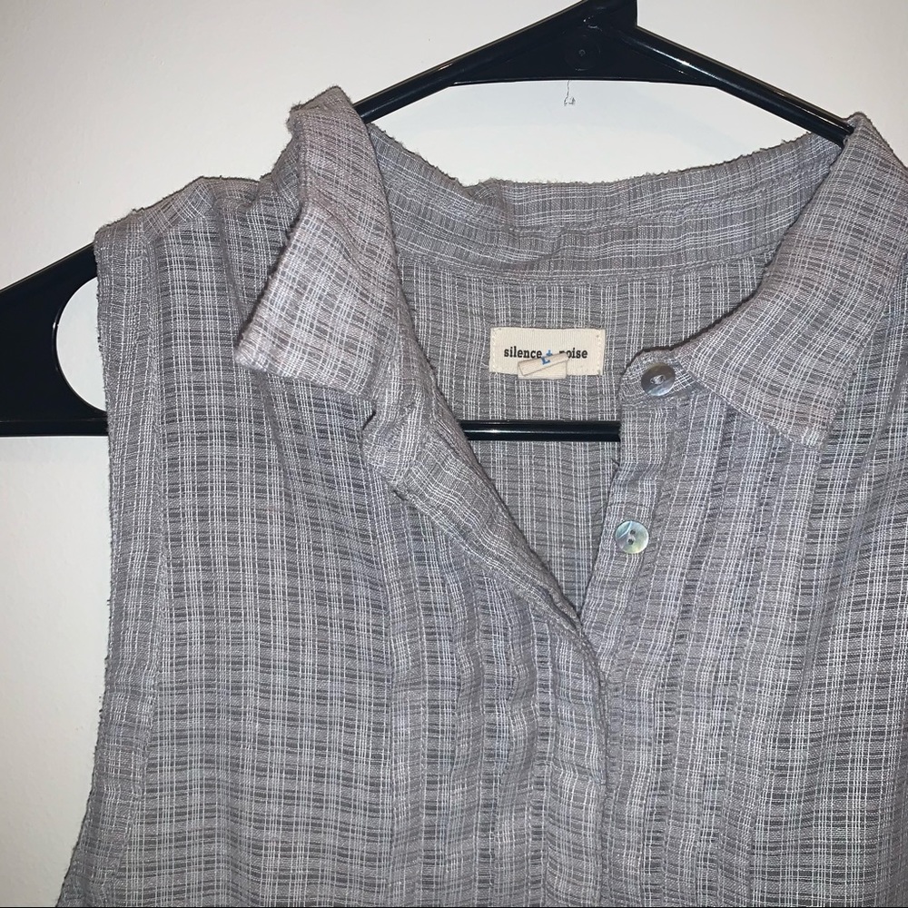 Grey Silence + Noise, button-up tank top